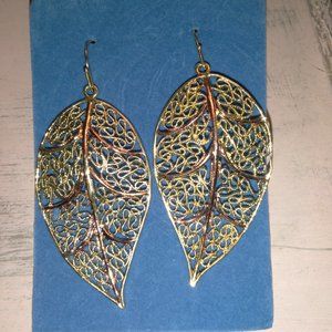 Pretty Gold/Rose Gold Leaf Earrings